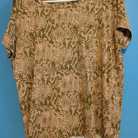 Anybody Snake shirt still in plastic. - Picture 6 of 6